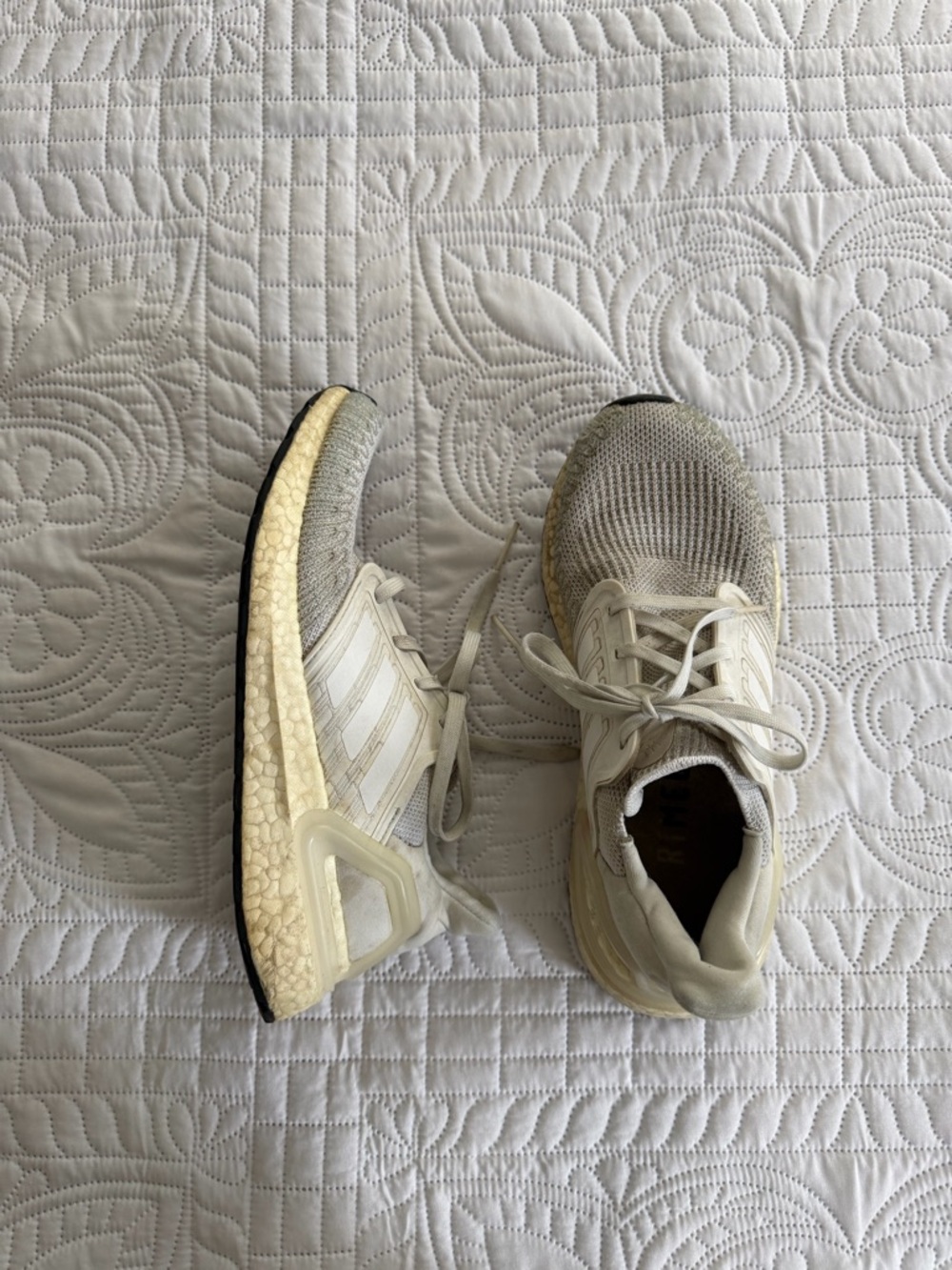 Adidas Ultra Boost Women's White Knit Trainer Running Sneakers 6.5 Hiking Sporty